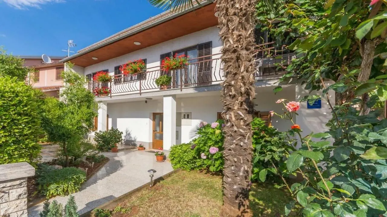 Apartment Dory By Rent Istria Poreč